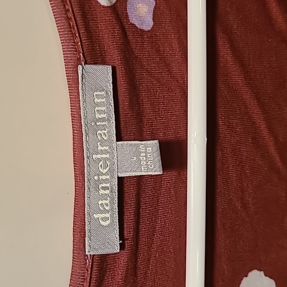 Top - Picture 2 of 3